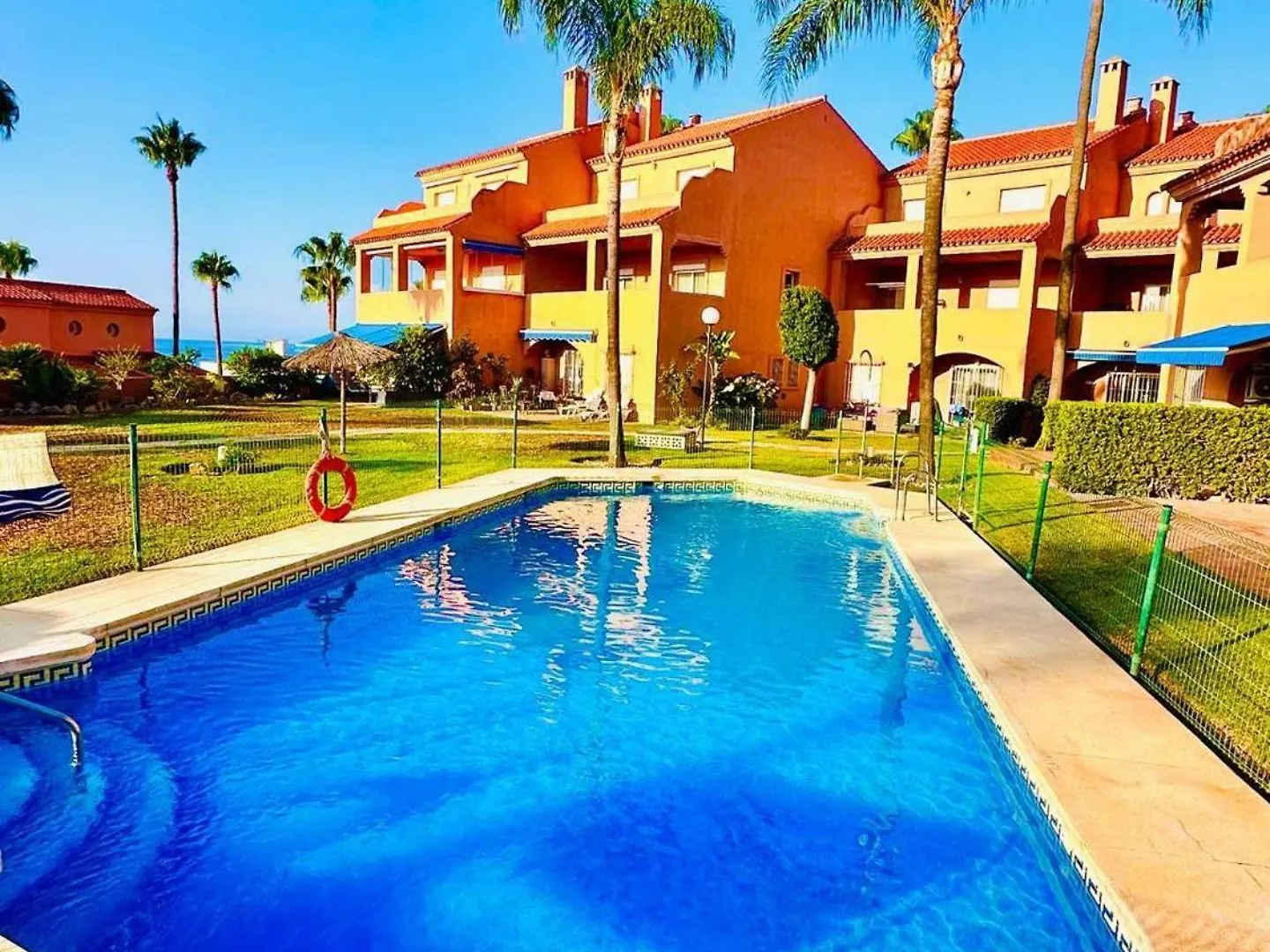 Pool Garden Seaview Kingbed Acbeach Freep Estepona Apartment